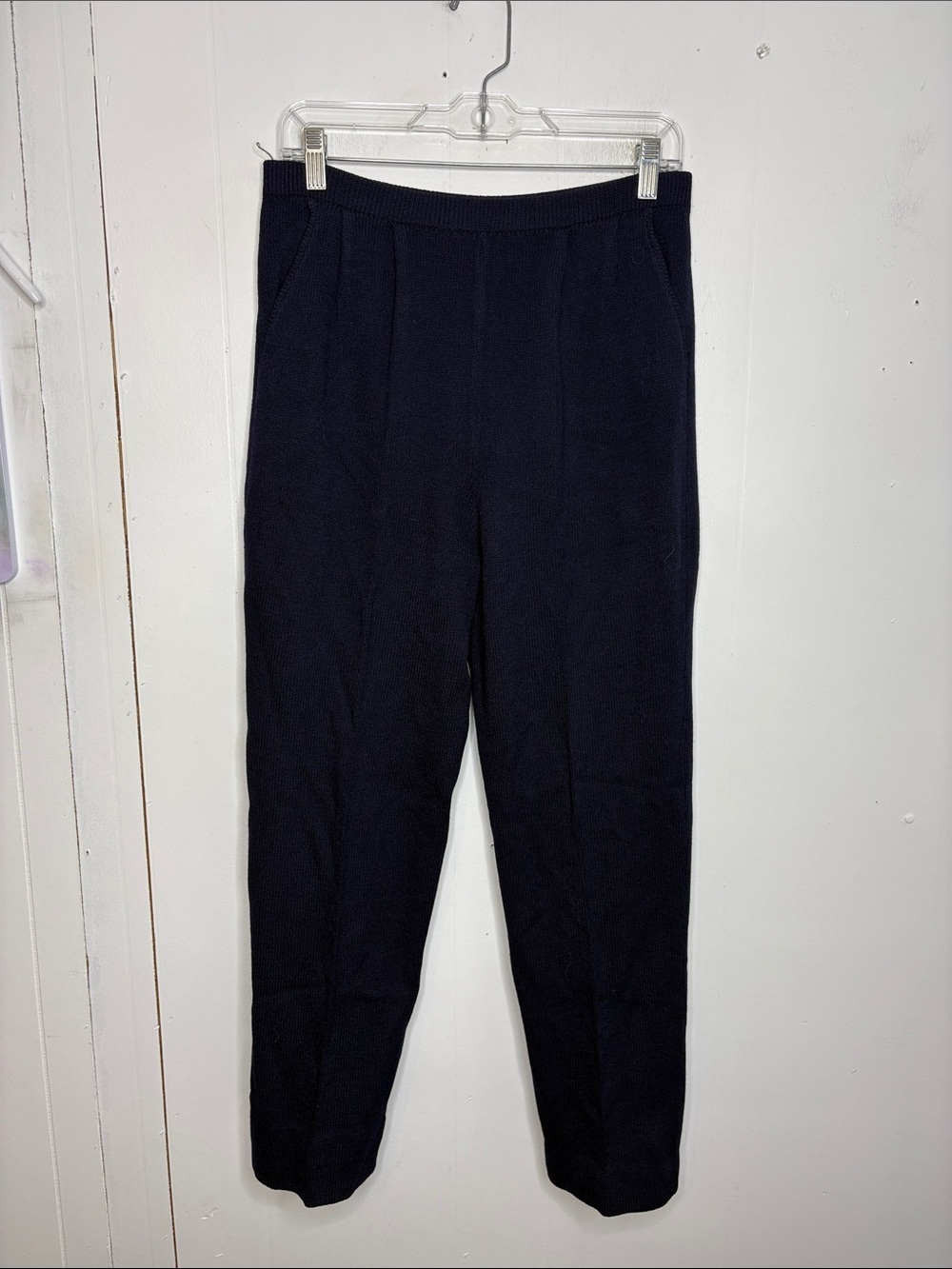 Vintage St John Pants Womens 8 Santana Knit Tapered Leg Pull On Pleated Stretch
